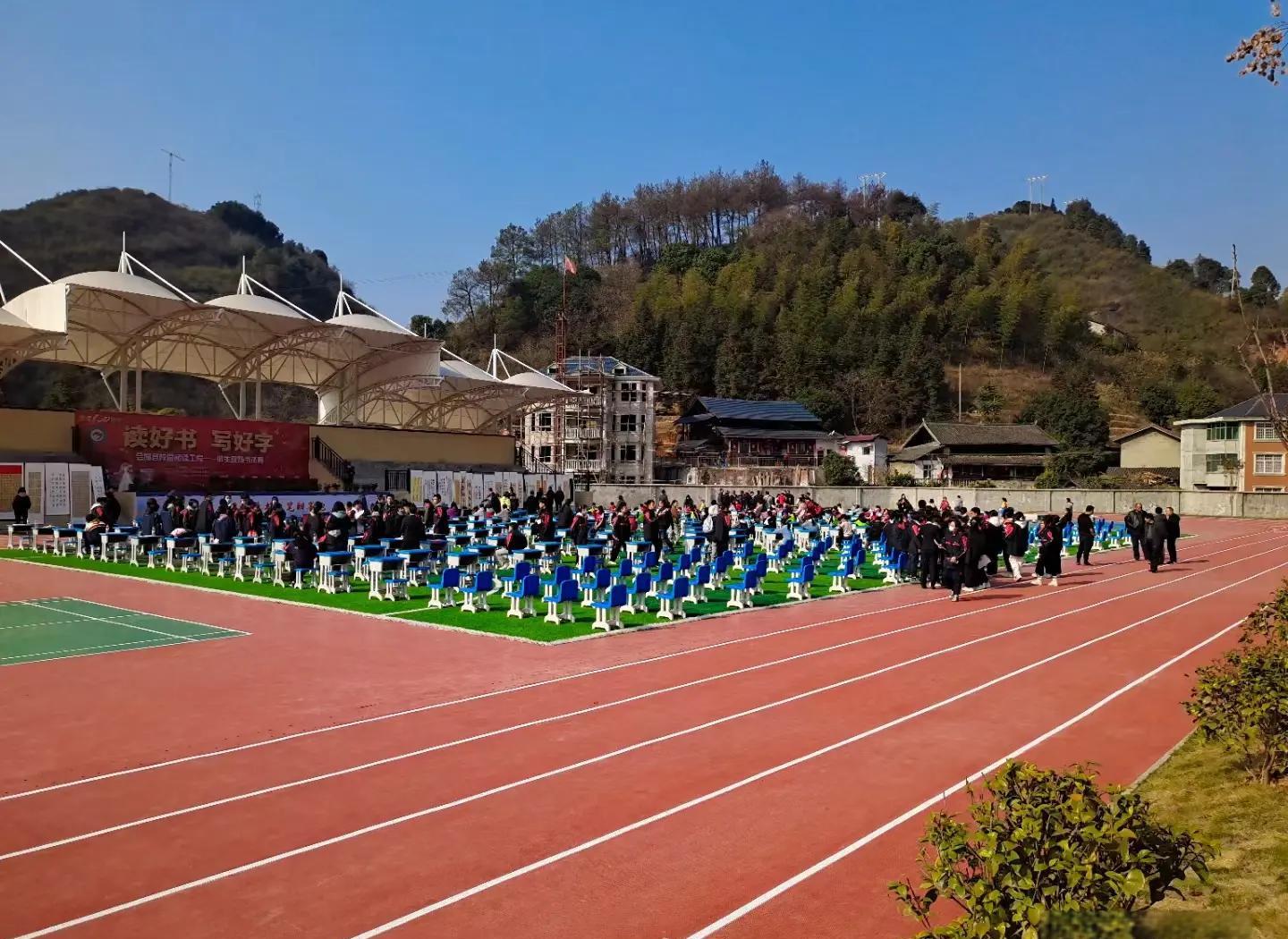 巴彦淖尔市硅PU篮球场 - 厂家
